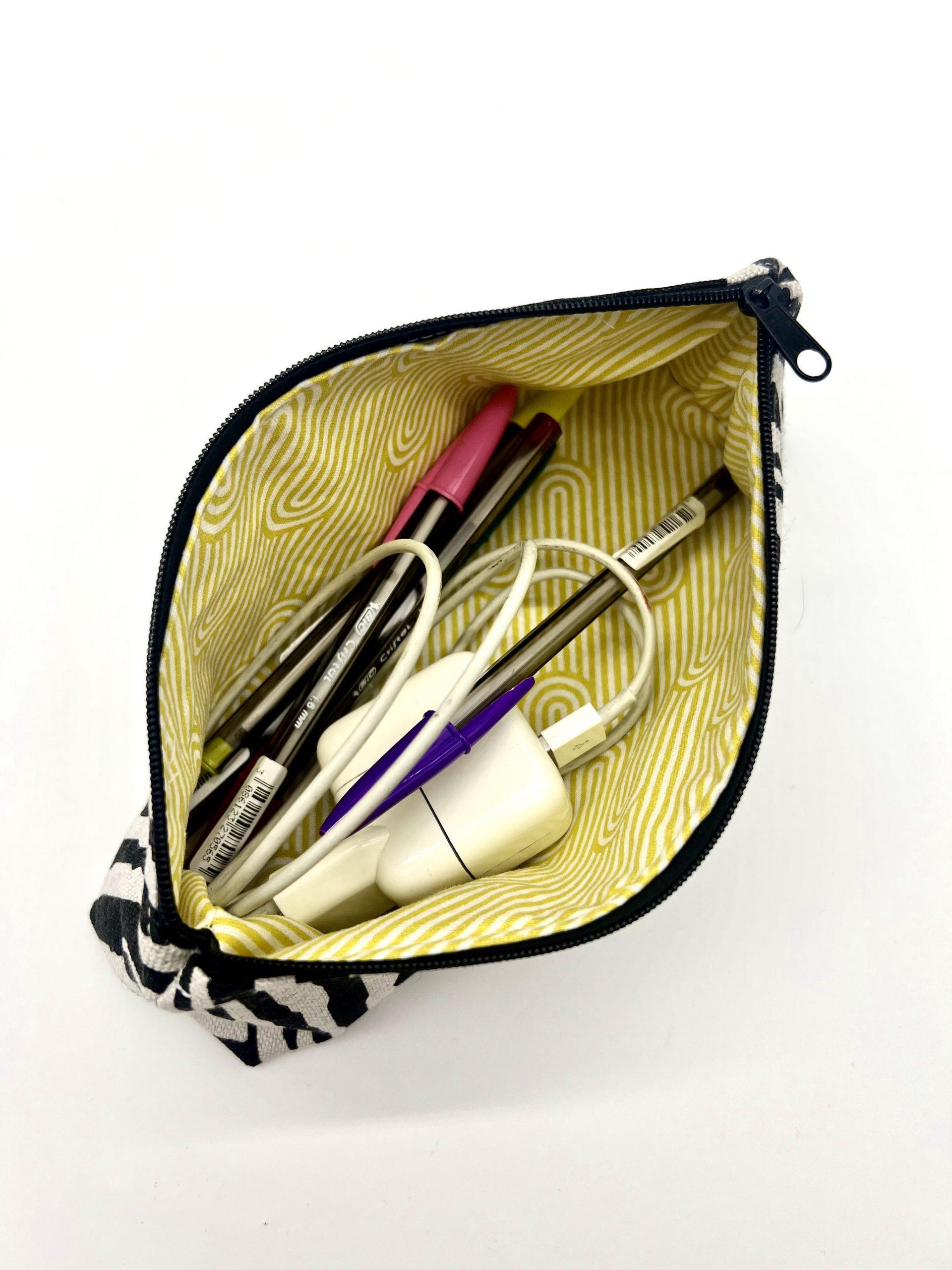 Estuche triangulo Zyra - Imagen 4